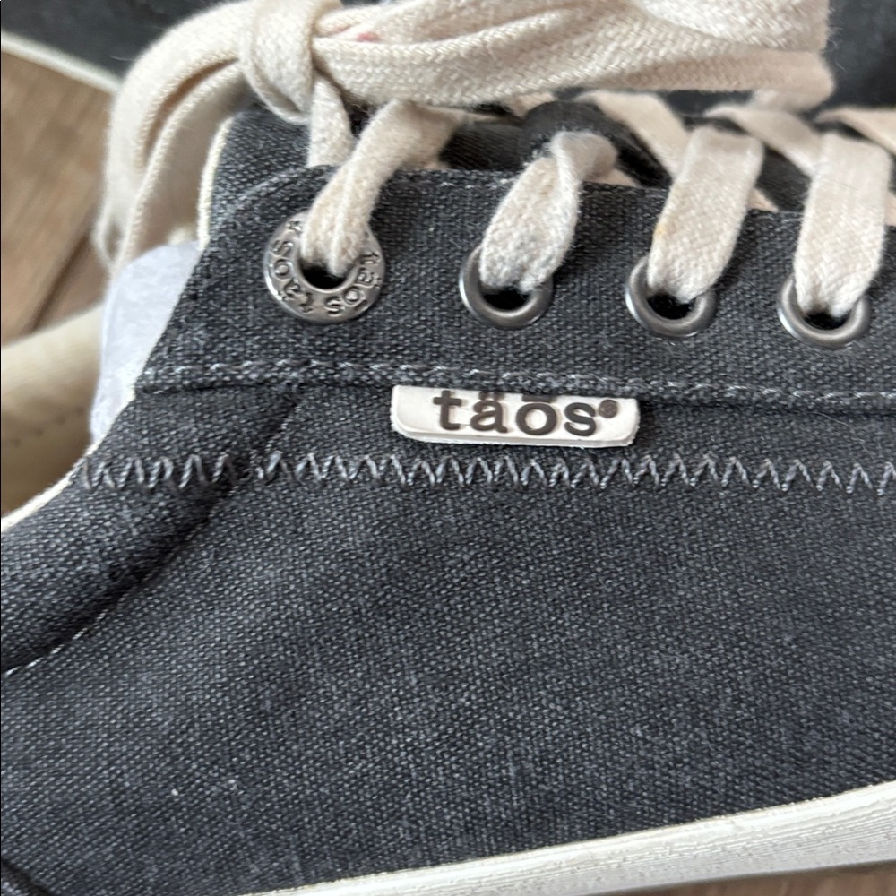 Casual Gray Lace-Up Sneakers(Taos) - Picture 4 of 5
